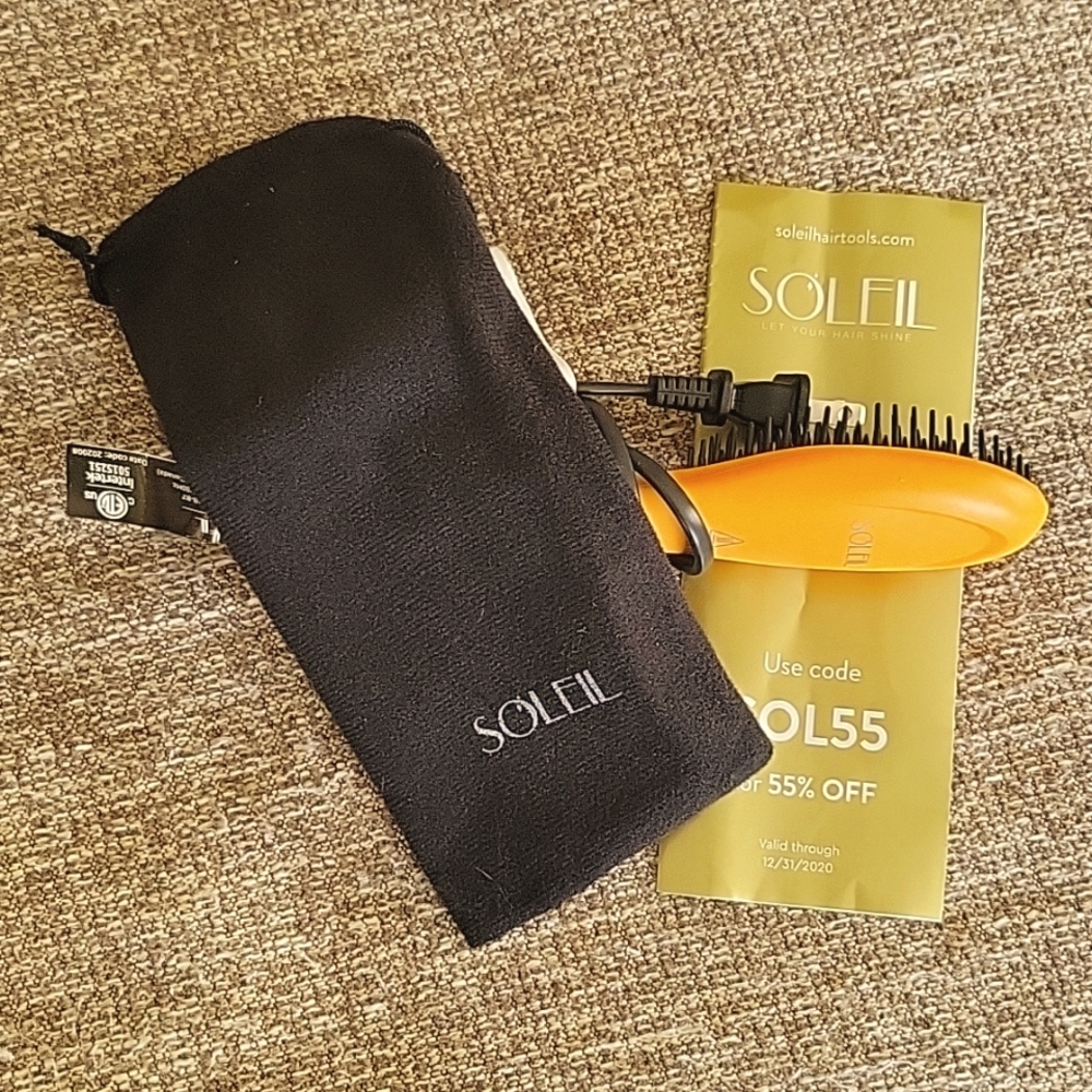 SOLEIL mini heated brush